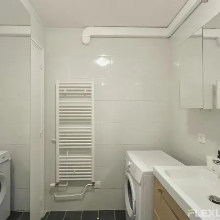 Prázdninový dům In 3-bedroom With Balcony Lively Area & Restaurants *
